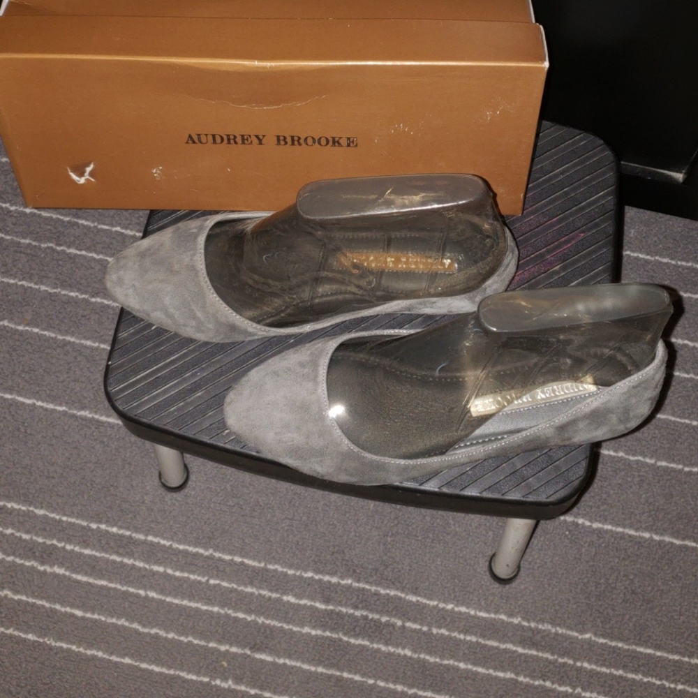 Gray suede ballerina flats